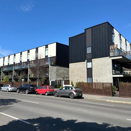 2 Bedroom City Pad With Free Car Park Christchurch Eksteriør billede