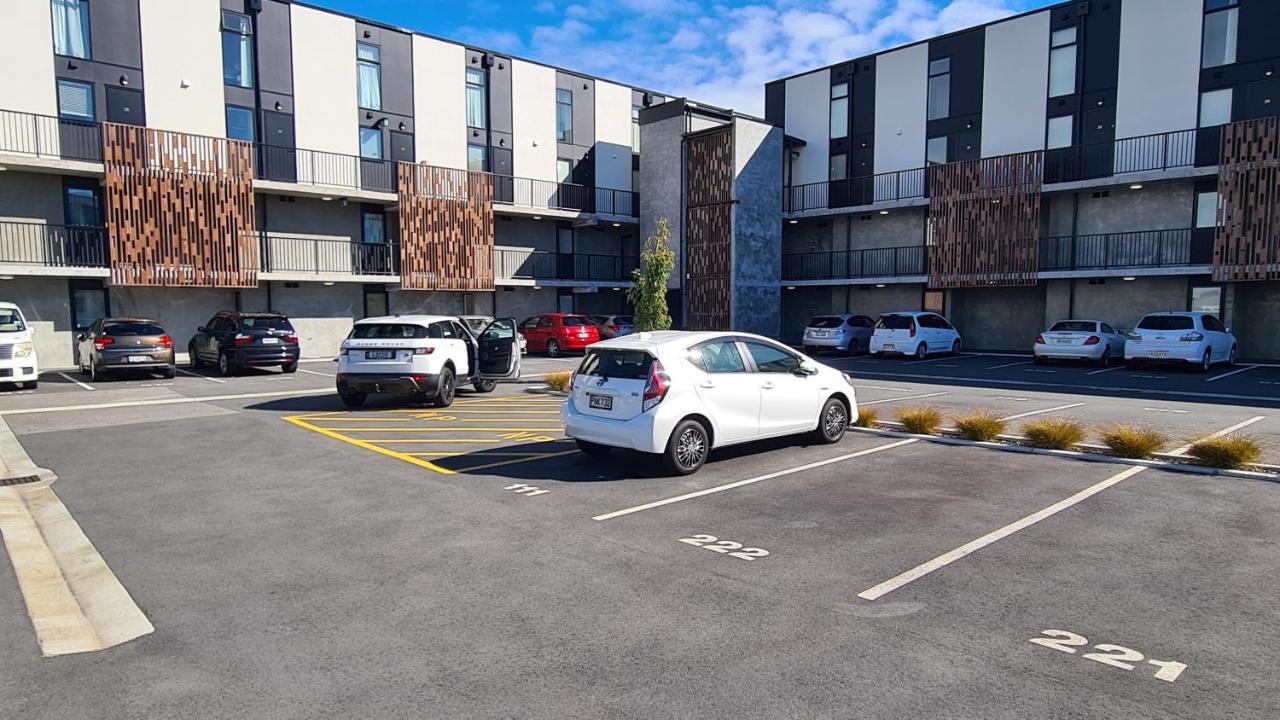 2 Bedroom City Pad With Free Car Park Christchurch Eksteriør billede